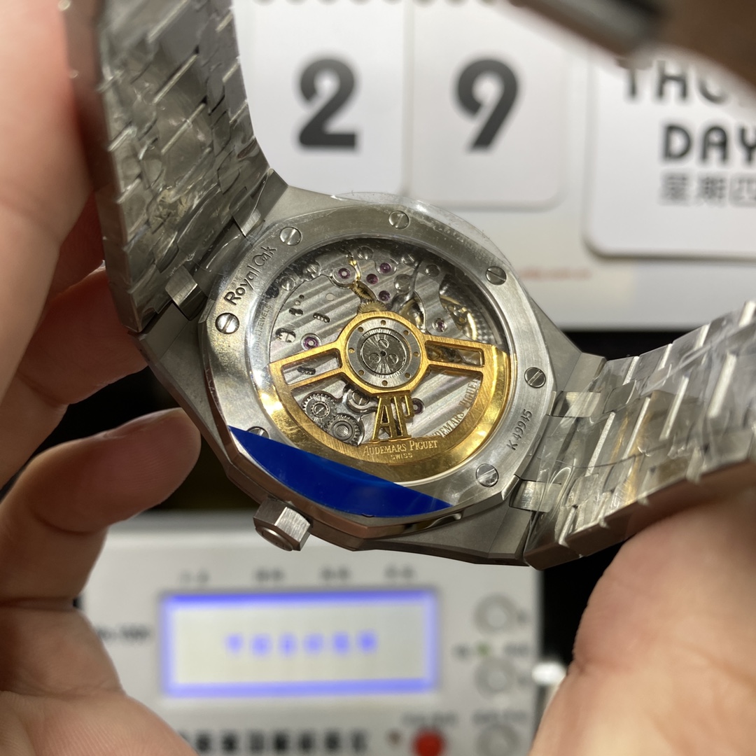 Audemars Piguet Royal Oak Offshore Series15500ST.OO.1220ST.01, Blue Dial, 41mm Size.