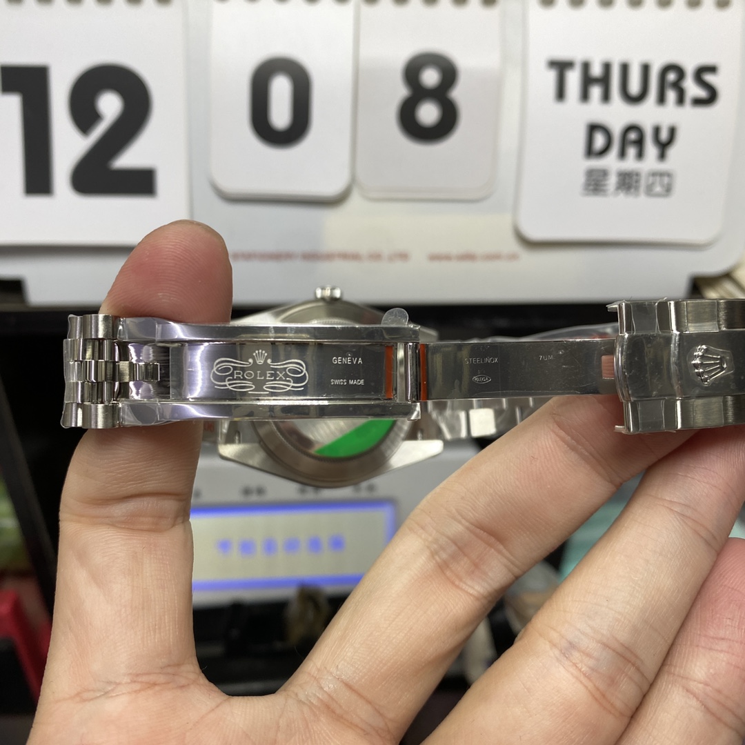 Rolex Datejust Series m126334-0022, Grey Dial with Green Roman Numerals Five-Link Stainless Steel Bracele, 41mm Size.