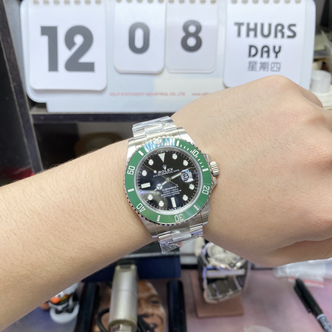 Rolex Submariner Series m126610lv-0002, New Green Hulk 