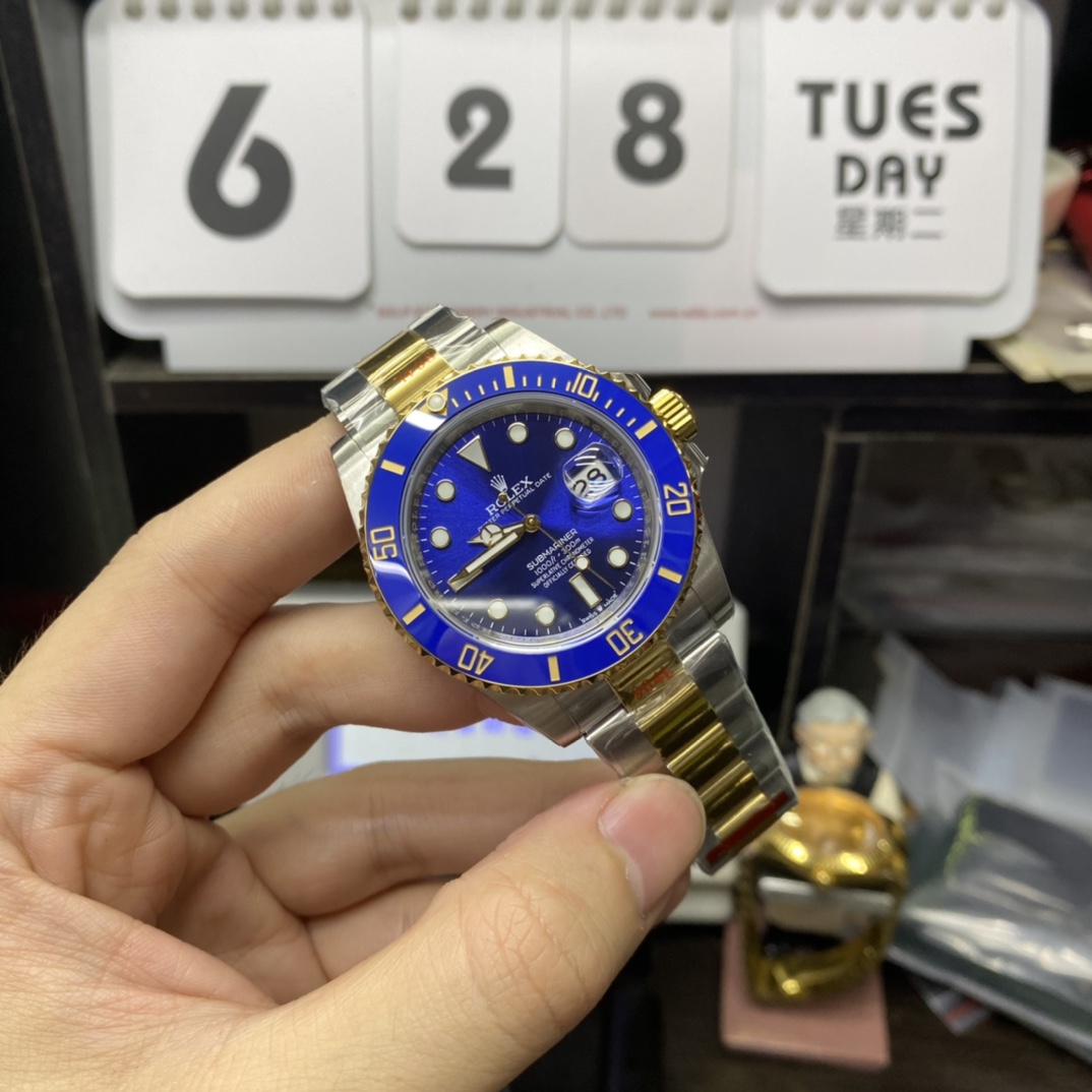 Rolex Submariner Series 116613LB-0005, Two-Tone Blue Submariner, 40mm size.