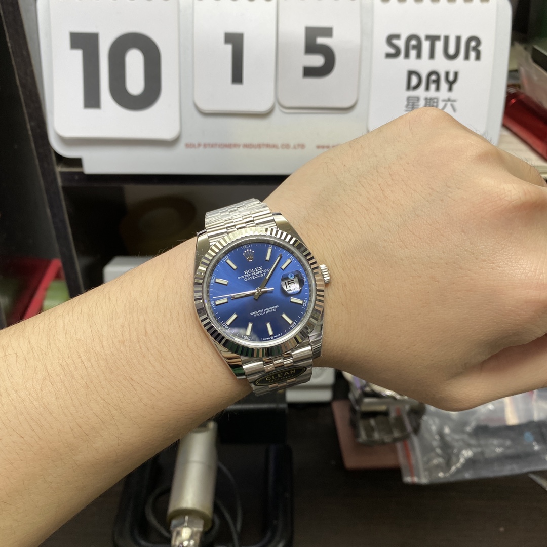 Rolex Datejust Series m126334-0002, Classic Blue Dial Fluted Bezel, 41mm Size.