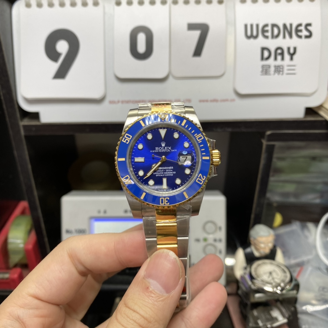 Rolex Submariner Series 116613LB-0005, Two-Tone Blue Submariner, 40mm size.