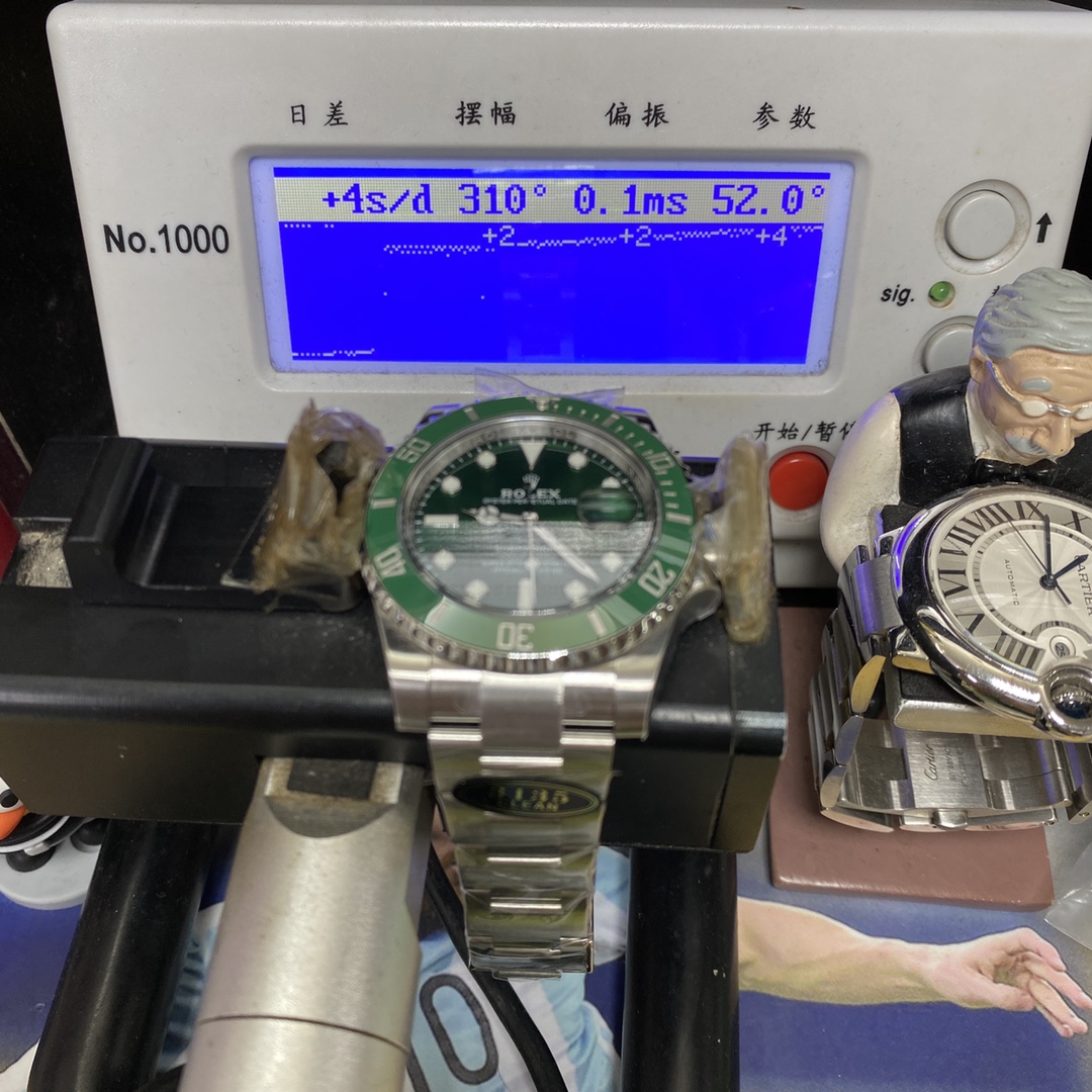 Rolex Submariner Series 116610LV-0002, Green Hulk, 40mm size.