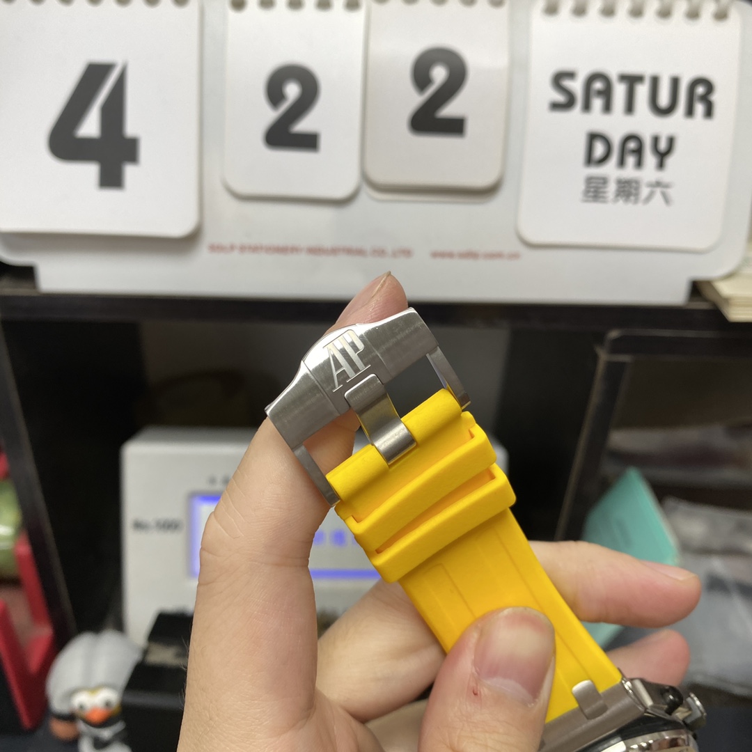 Audemars Piguet Royal Oak Offshore Series 26703ST.OO.A051CA.01, Yellow Dial, 42mm Size