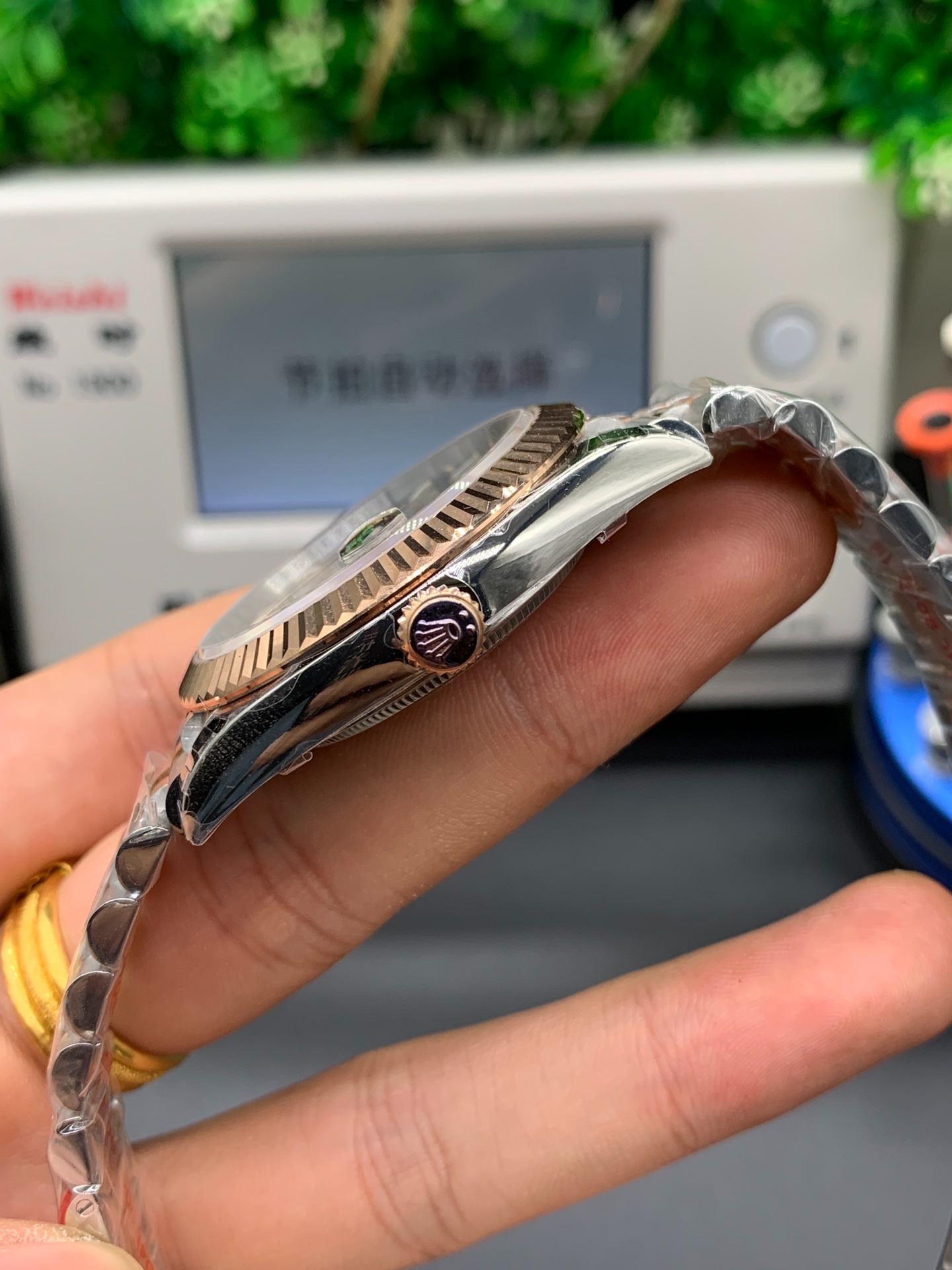 Rolex Datejust model m126331-0002 watch 41mm