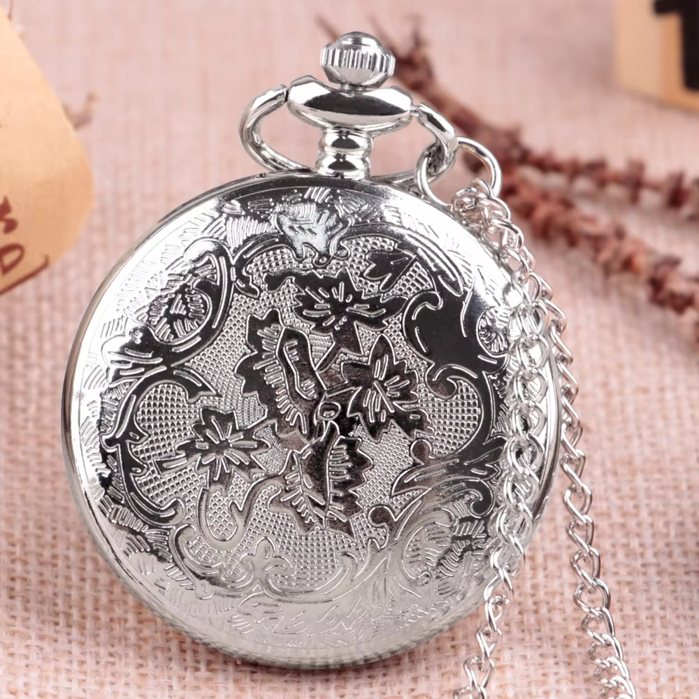 Exquise Starry Blue Dial Pendant Silver Hollow Case Quartz Pocket Watch Roman Numerals Retro Watches Souvenir Gift for Men Women